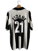 Juventus FC 1997/1998 - Home (Zidane #21)