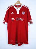 Bayern Munich 2009/2010 - Home (Robben #10)
