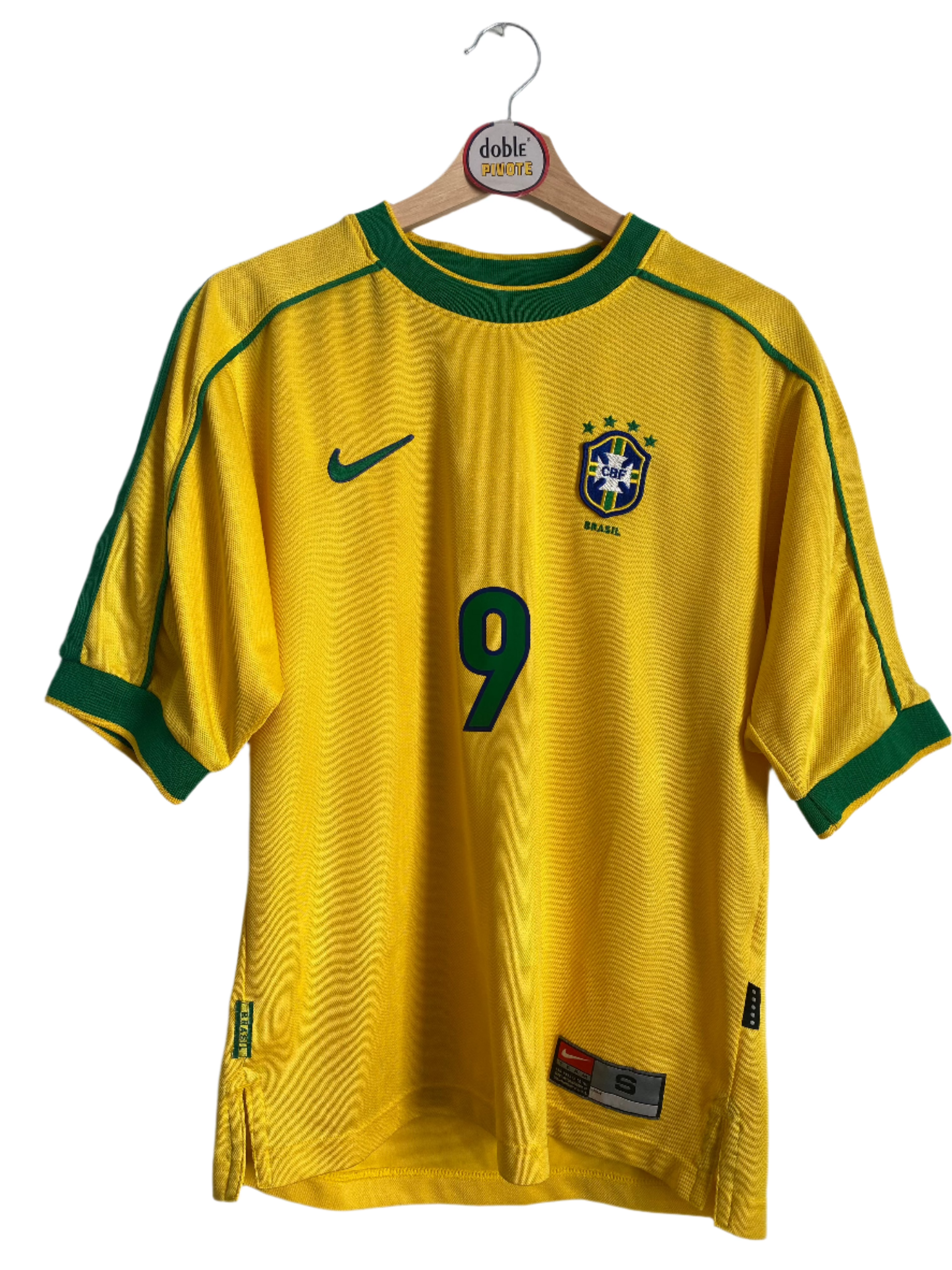 Brazil 1998 - Home (Ronaldo #9) – Doble Pivote Brazil 1998 - Home (Ronaldo #9) – Doble Pivote